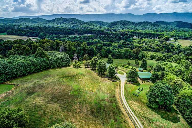 3408 Best Rd Maryville, TN 37803 | MLS 1094259 Photo 1