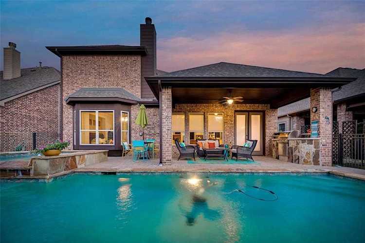 1513 Conner Way Lantana, TX 76226