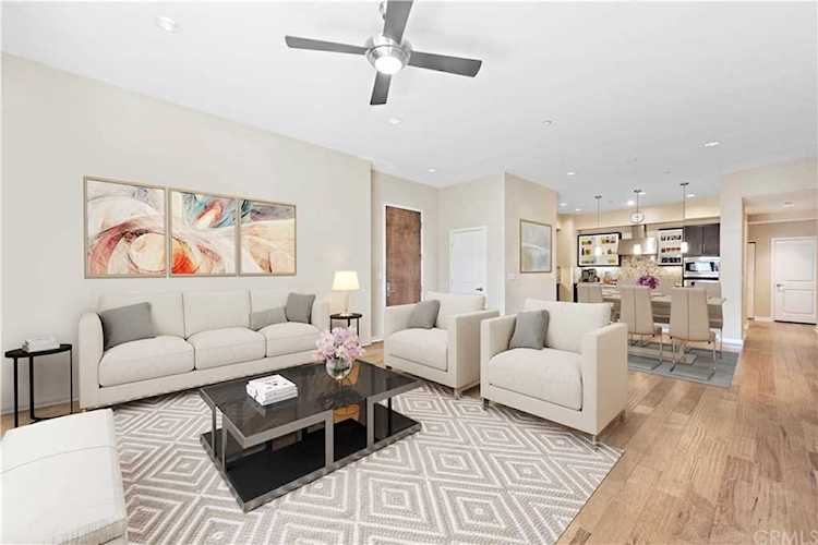 21 Gramercy #414 Irvine, CA 92612