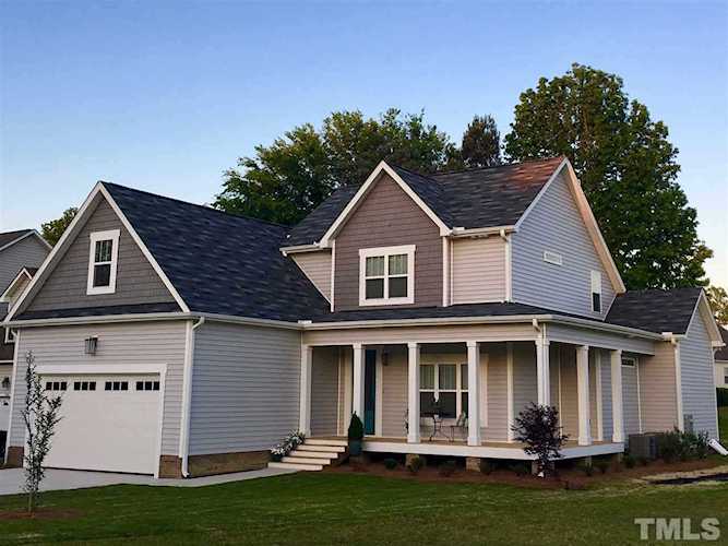 414 Carolina Oaks Avenue Smithfield, NC 27577