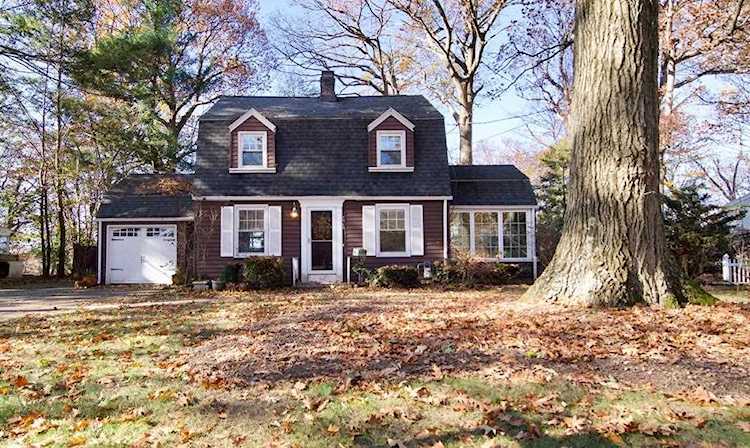 Longmeadow, 44 Riverview Ave, MA, home for sale Photo 1