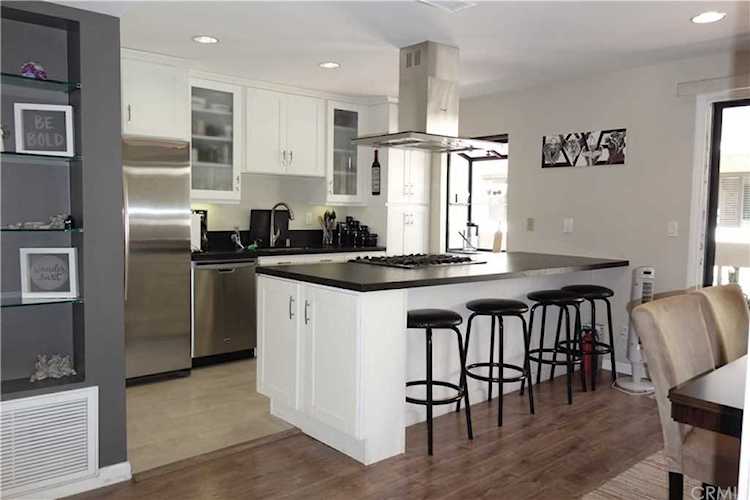 511 Meyer Lane #24 Redondo Beach, CA 90278 | MLS PV19200598 Photo 1