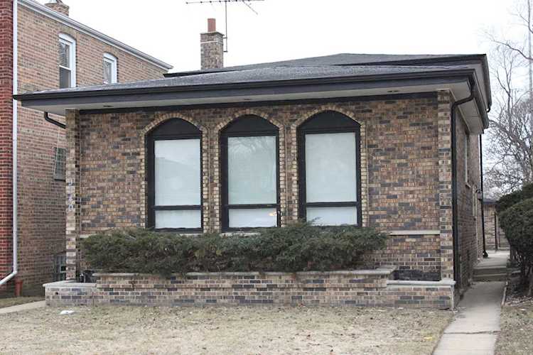 Address Withheld, Chicago, IL, 60619 located in the Photo 1