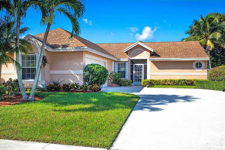 9024 Paragon Way Boynton Beach, FL 33472