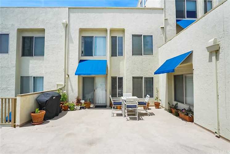 711 Pacific Coast Highway #206 Huntington Beach, CA 92648