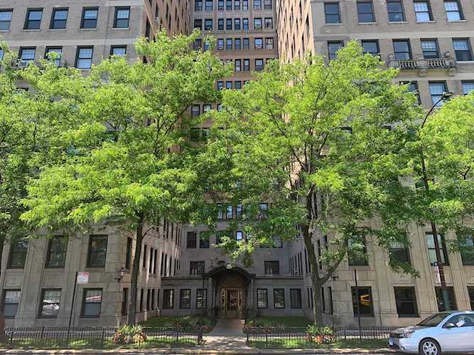 3520 N Lake Shore Dr #8F Chicago, IL 60657