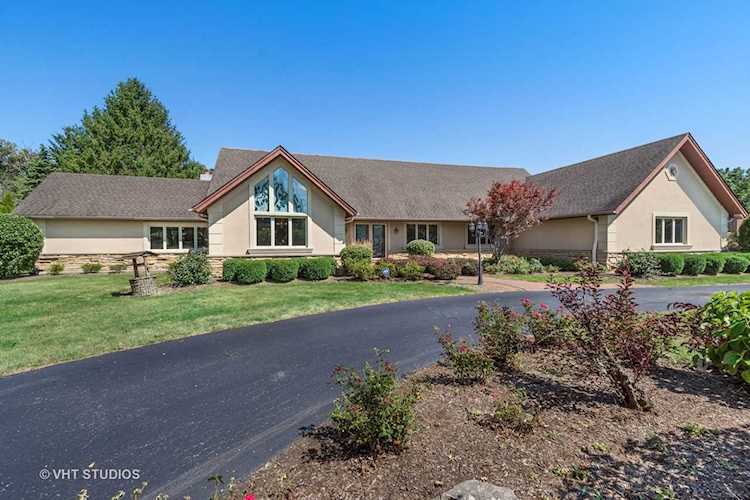 2185 Inverray Rd Inverness, IL 60067