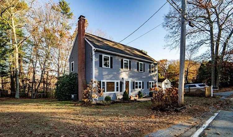 91 Old Andover Rd North Reading, MA 01864