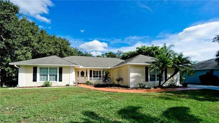 13607 NE 5Th Avenue Bradenton, FL 34212