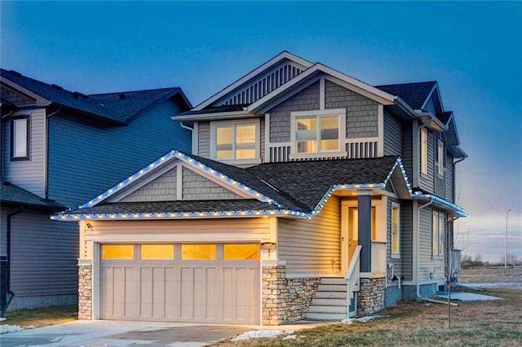 868 Lakewood Circle Strathmore, AB T1P 1A0