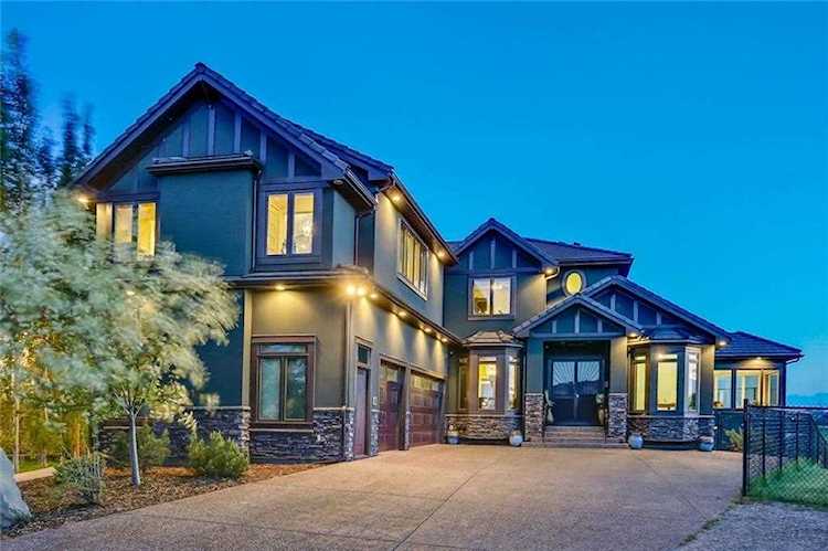 159 Cove Close Chestermere, AB T1X 1V4