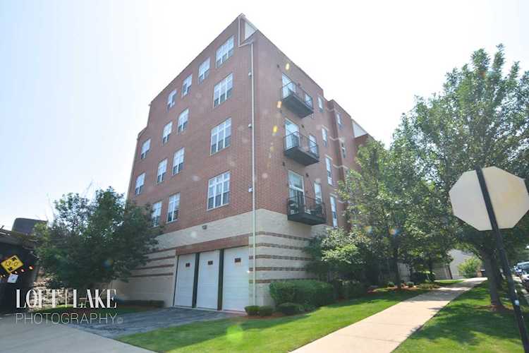 949 N Willard Ct #201 Chicago, IL 60642 | MLS 10447407 Photo 1