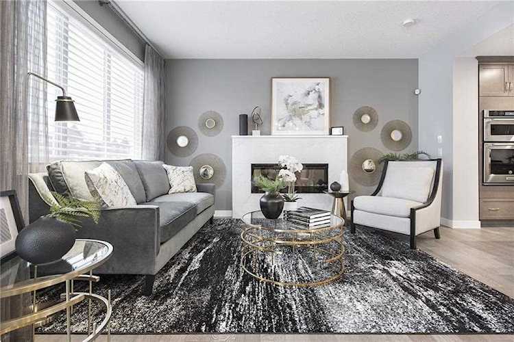 552 Belmont Heath SE Calgary, AB T2X 4H2