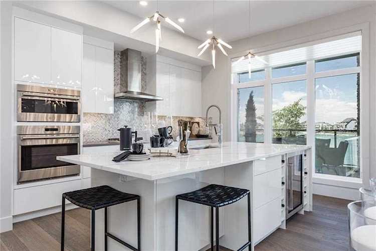 23 Mahogany Circle SE #101 Calgary, AB T2M 2V7