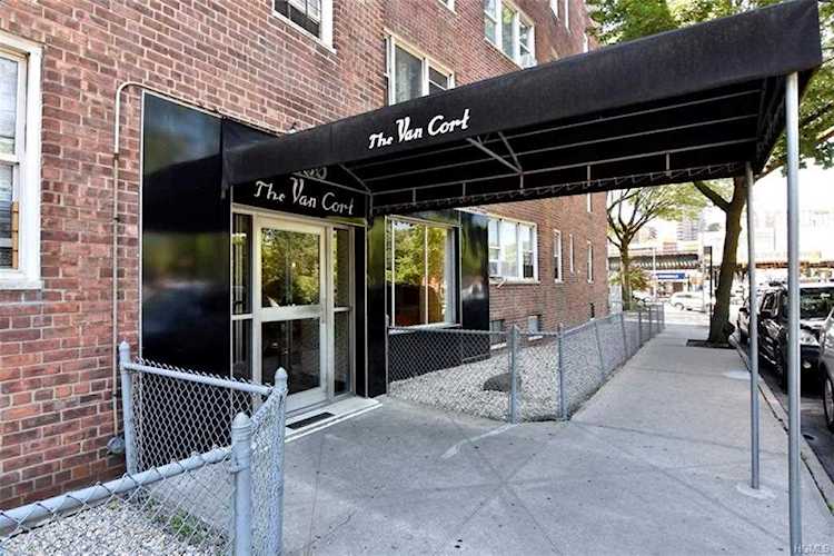 180 Van Cortlandt Park South #2b Bronx, NY 10463