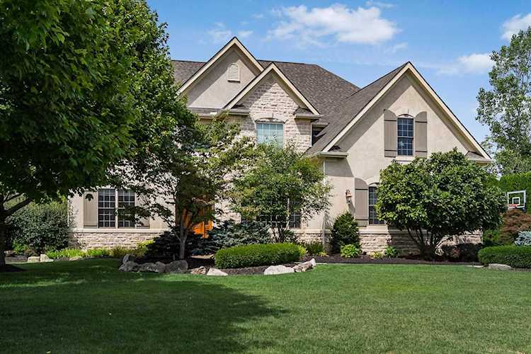 8151 Winchcombe Drive Dublin, OH 43016