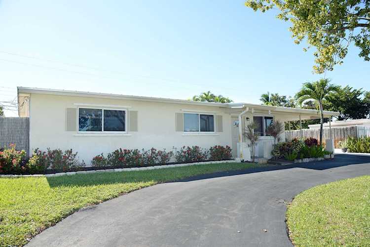 750 Eagle Way North Palm Beach, FL 33408