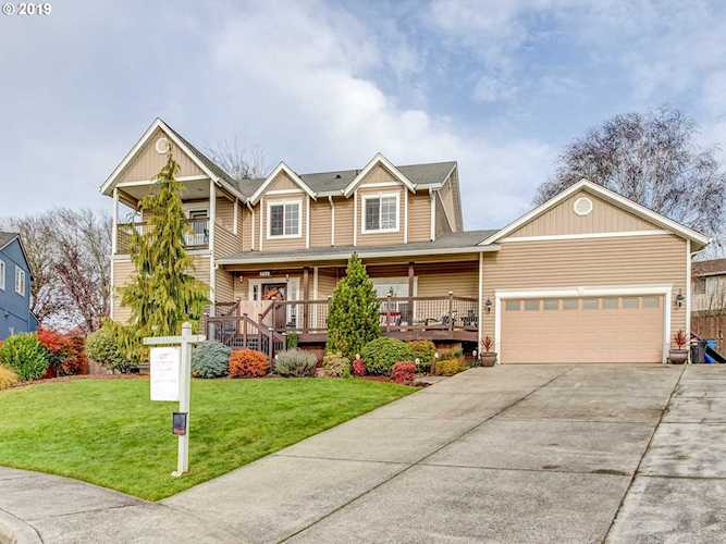 1272 E Spencer Ct La Center, WA 98629