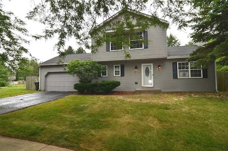 1965 Rollins Ct, Naperville, IL, 60565 located in the University Heights Photo 1
