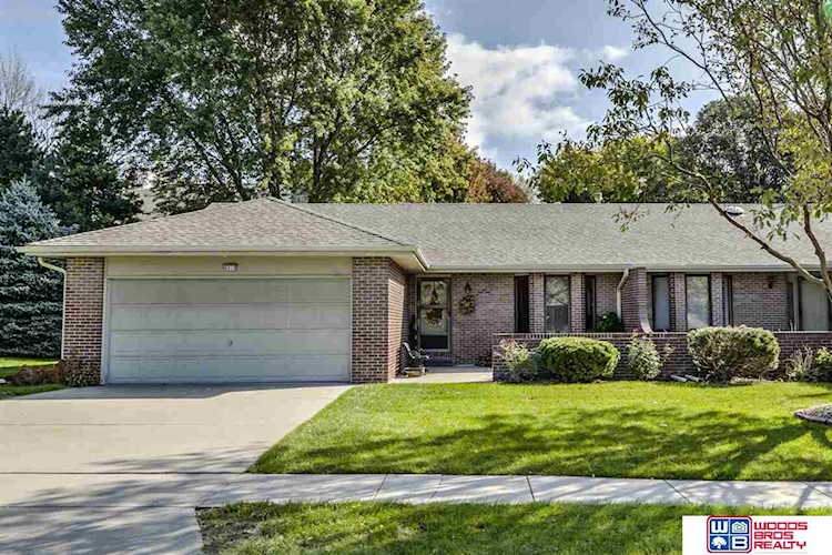 4910 Sinclair Ct Lincoln, NE 68516 | MLS 21927552 Photo 1