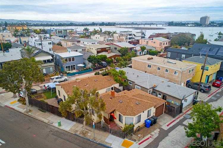 805 San Luis Rey Place #A San Diego, CA 92109