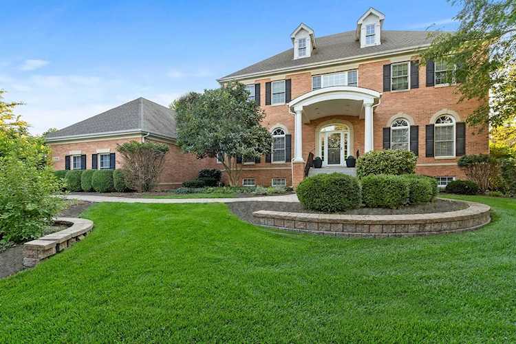 3N986 Ralph Waldo Emerson Ln St. Charles, IL 60175 | MLS 10513591 Photo 1