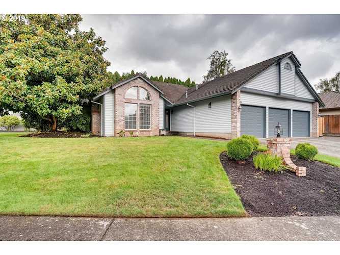 16506 SE Fisher Dr Vancouver, WA 98683