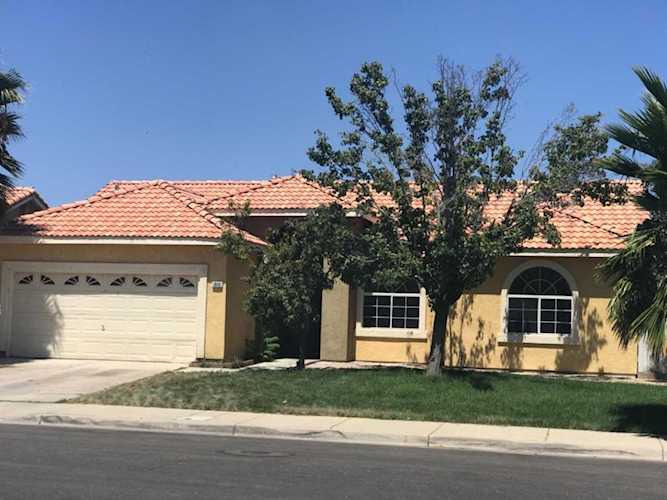 1648 San Ramon Lane Los Banos, CA 93635 | MLS 52205326 Photo 1