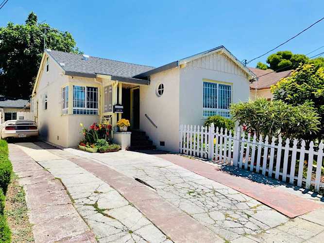 3526 Davis Street Oakland, CA 94601 | MLS 52204820 Photo 1