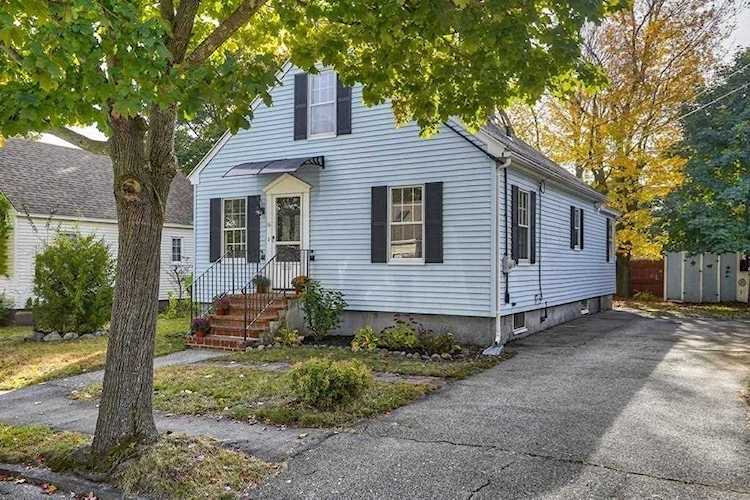 Methuen, 16 Norgate Rd, MA, home for sale Photo 1