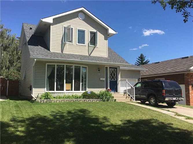 75 Scenic Acres Drive NWCalgary Real EstateScenic Acres Homes for