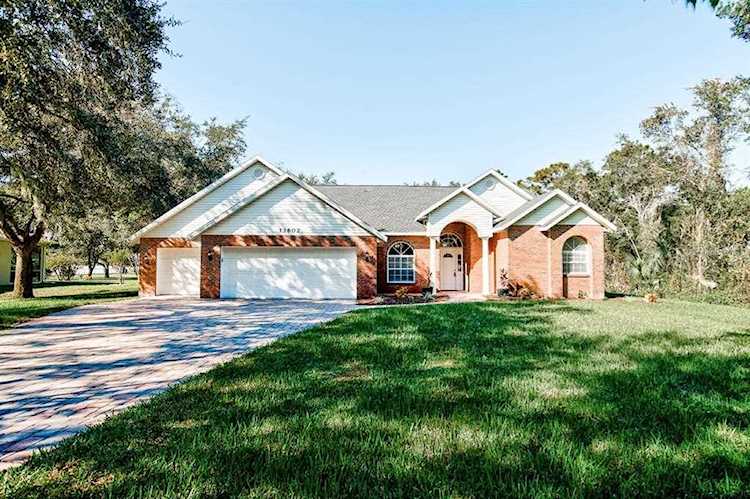 13602 5Th Ave Ne Bradenton, FL 34212