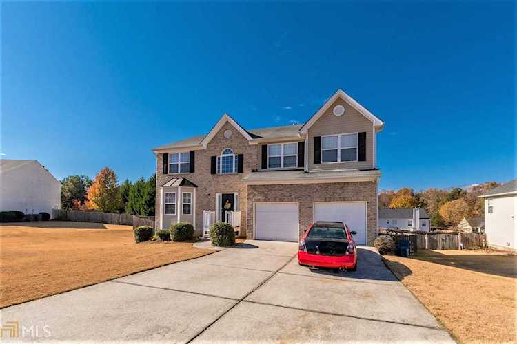 910 Creek Cove Way Loganville, GA 30052