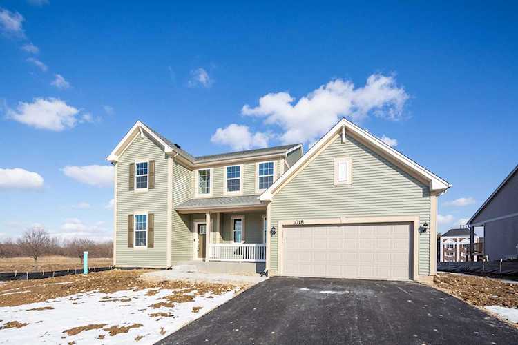 1018 Sugar Maple Dr Crystal Lake, IL 60012