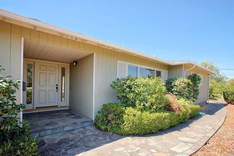 1225 Cambridge Street Novato, CA 94947 | MLS 21921040 Photo 1
