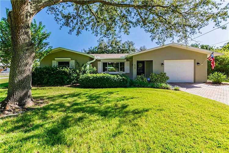 624 Orange Street Palm Harbor, FL 34683