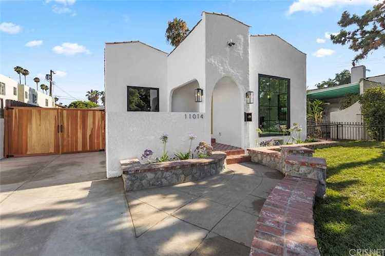 11014 Blix Street Toluca Lake, CA 91602