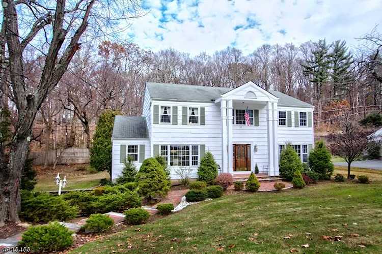 27 Knollwood Dr Morris Twp., NJ 07960