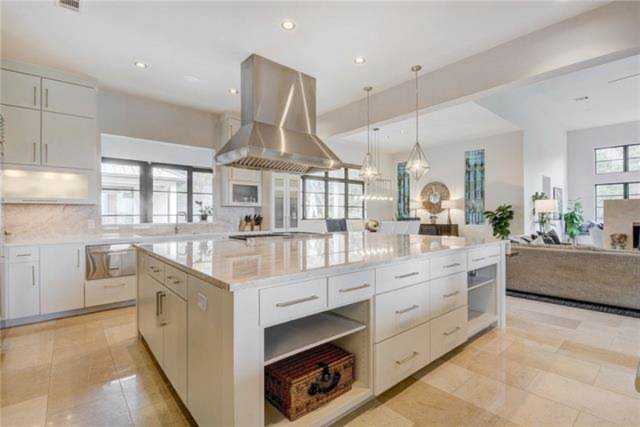 366 Cortona Dr West Lake Hills, TX 78746