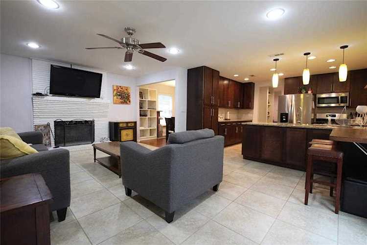 10530 Lakemere Drive Dallas, TX 75238