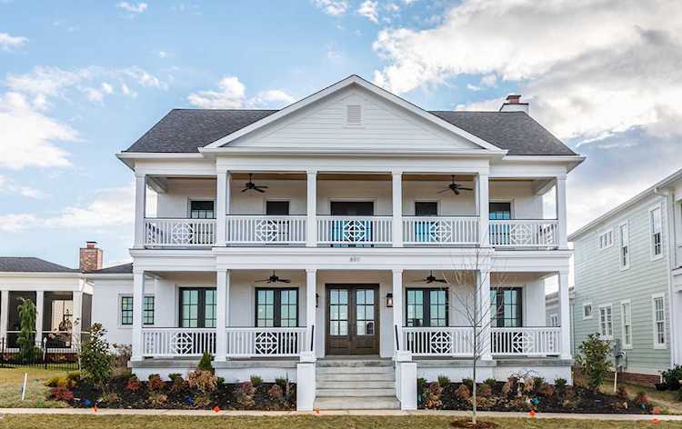8911 Bergamot Dr Prospect, KY 40059