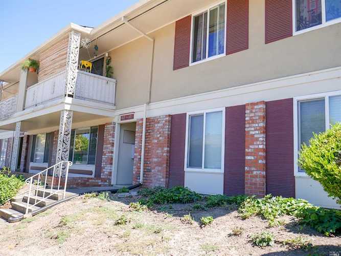 300 Stony Point Road Santa Rosa, CA 95401 | MLS 21928348 Photo 1
