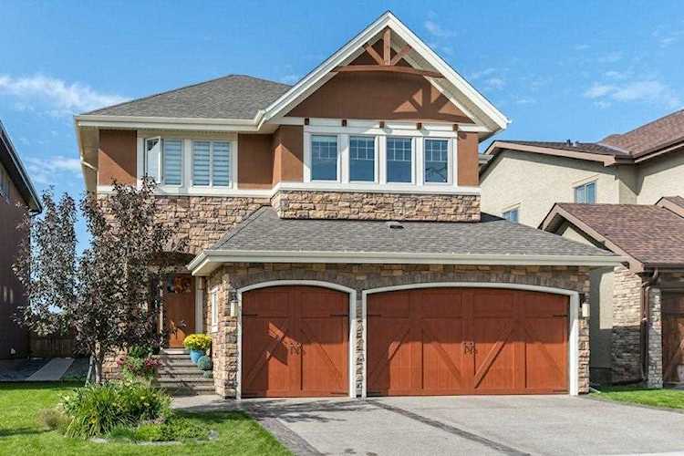168 Ascot Crescent SW Calgary, AB T3H 0V1