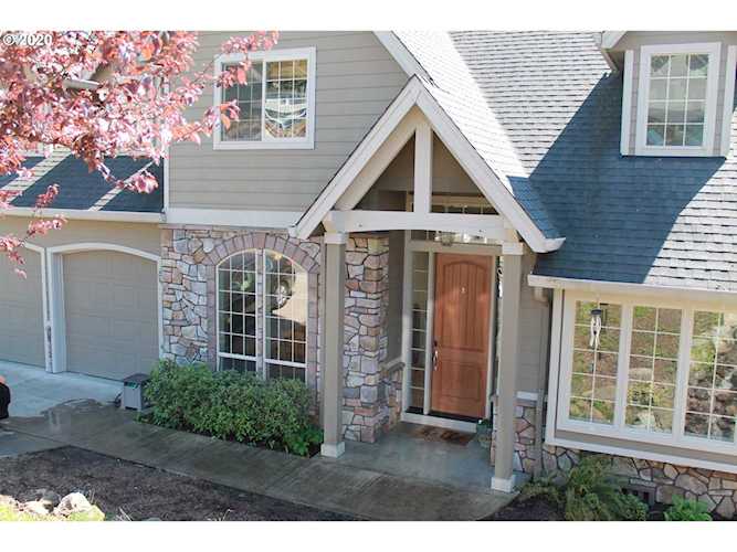 1370 N Blodgett Ct Washougal, WA 98671