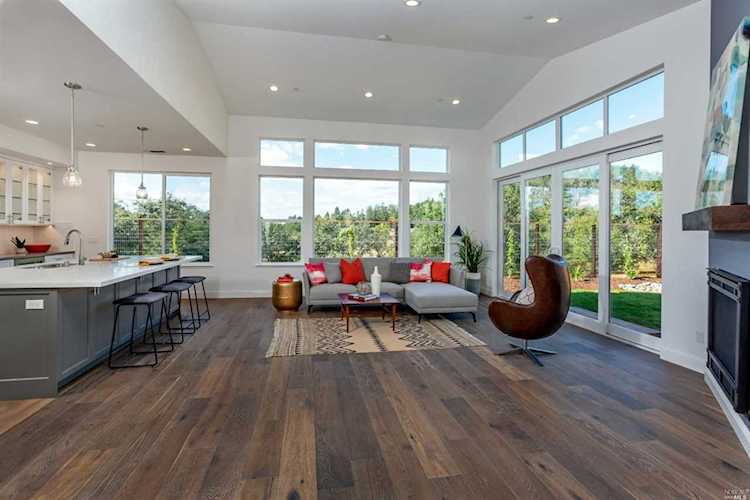 1819 Sonterra Court Santa Rosa, CA 95403 | MLS 21925241 Photo 1