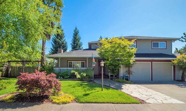 3217 Meadow Glen Drive Santa Rosa, CA 95404 | MLS 21911130 Photo 1