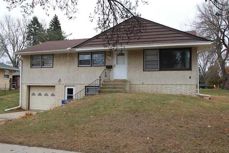 2198 Upper Afton Road E Saint Paul, MN 55119