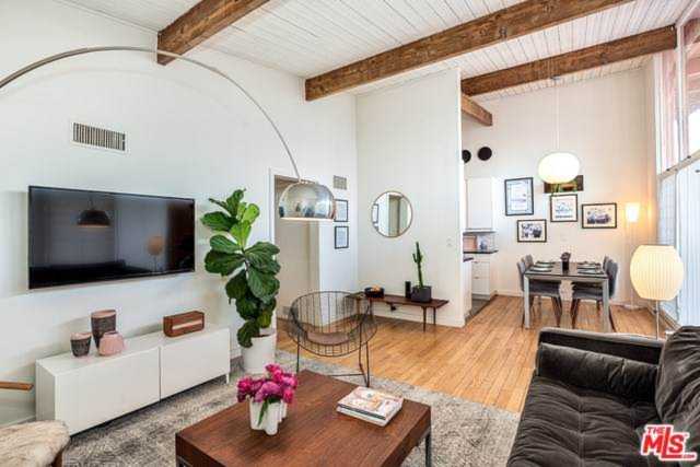 1400 N Hayworth Avenue #36, West Hollywood, CA 90046 | MLS# 19532294 Photo 1