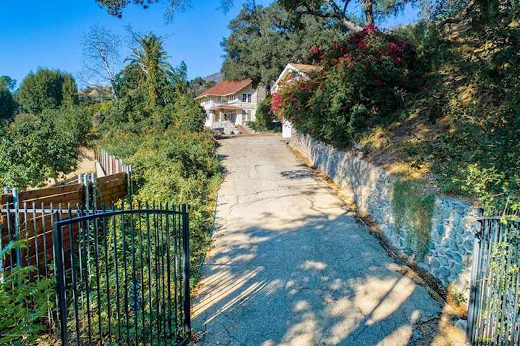 851 E Palm Drive Glendora, CA 91741