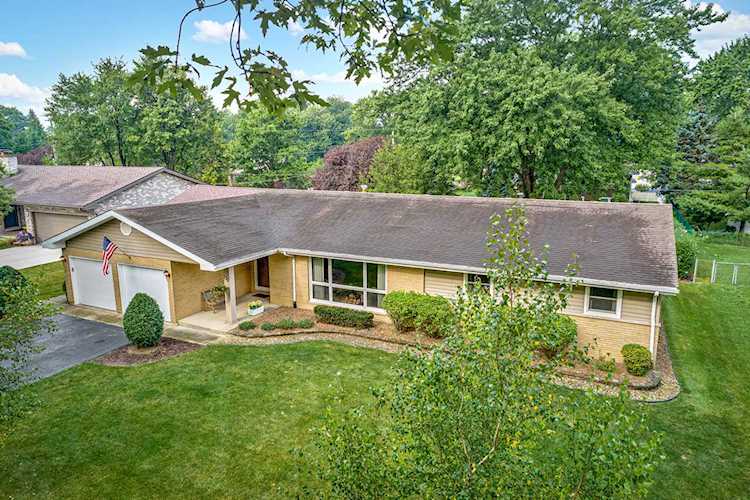 130 Sycamore Ln Frankfort, IL 60423